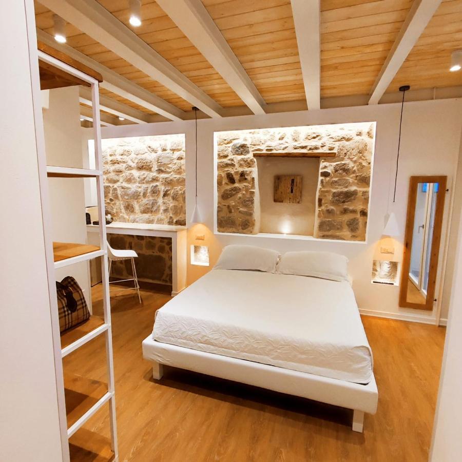In Centro Da Viola - Eco Design Rooms Olbia Exterior foto